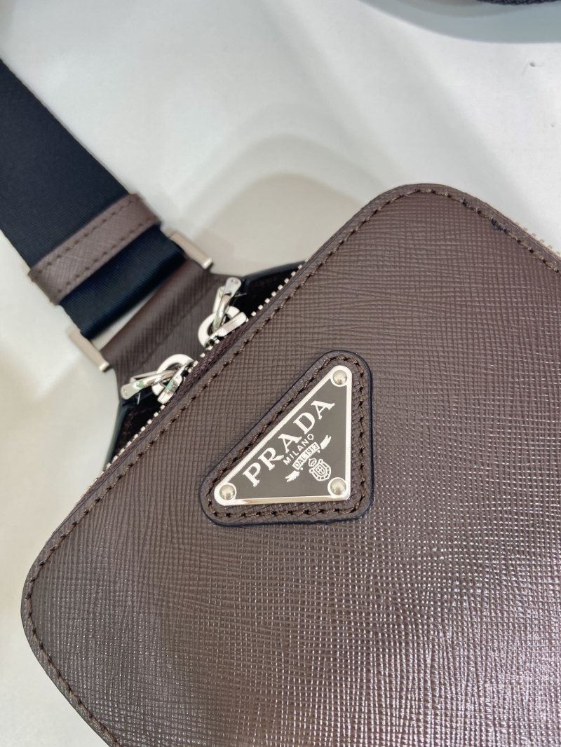 Pra*a waist chest packs